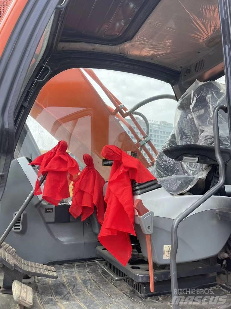Doosan DX 300 LC Rupsgraafmachines