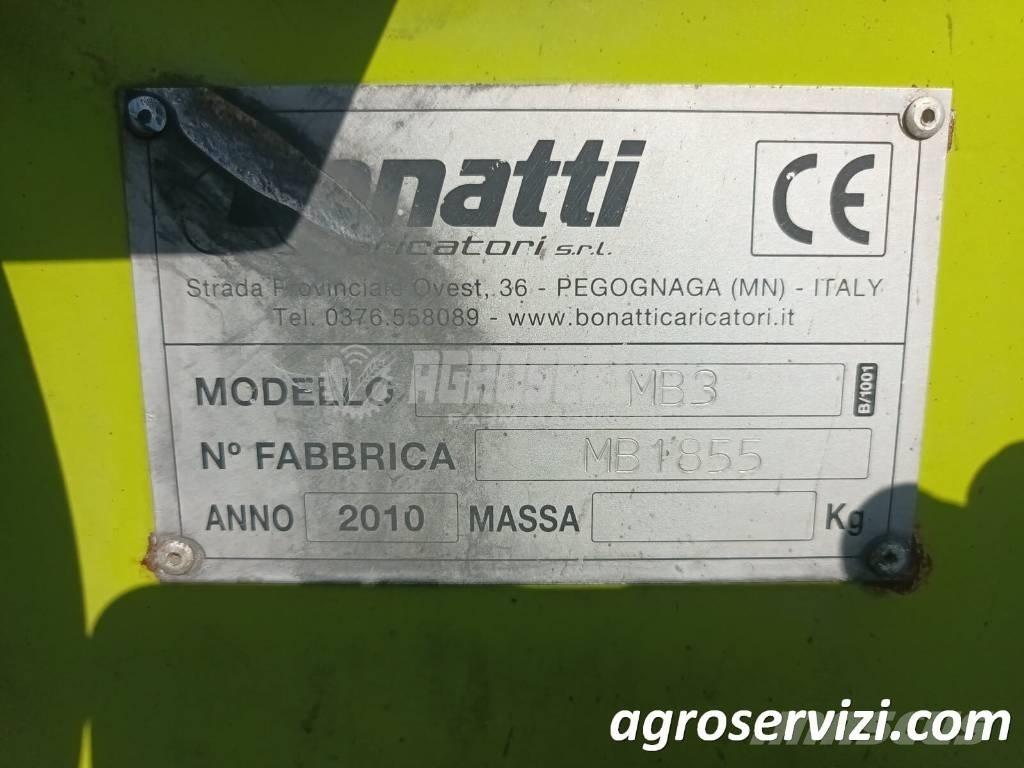 CLAAS Axos 320 Tractoren