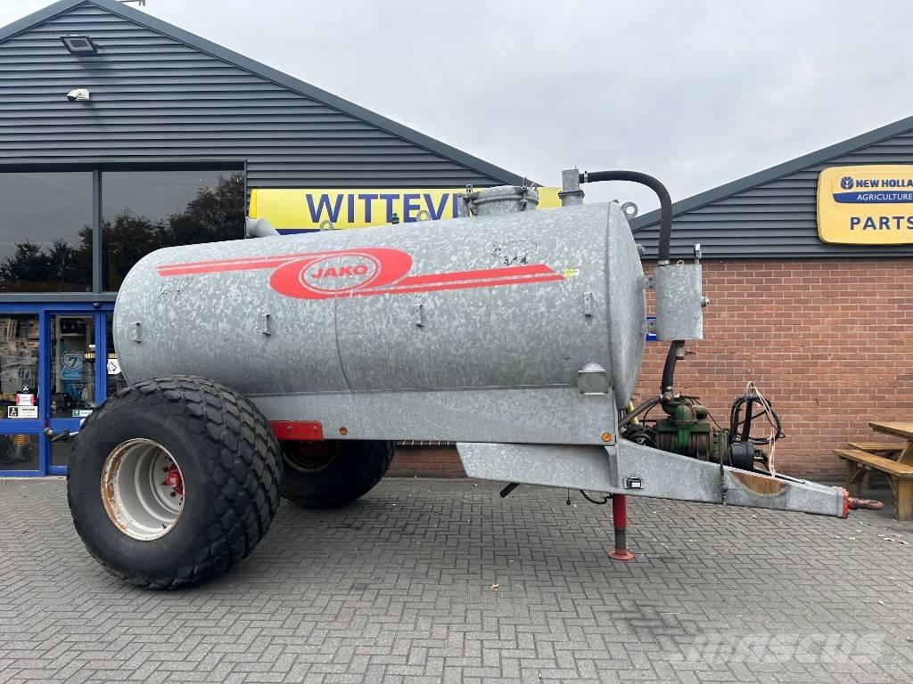 Jako 8000 Mesttank