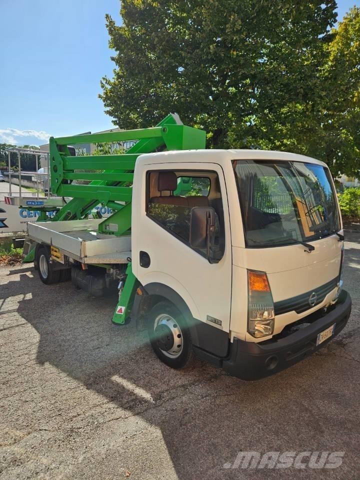 Isoli PNT 205 Auto hoogwerkers