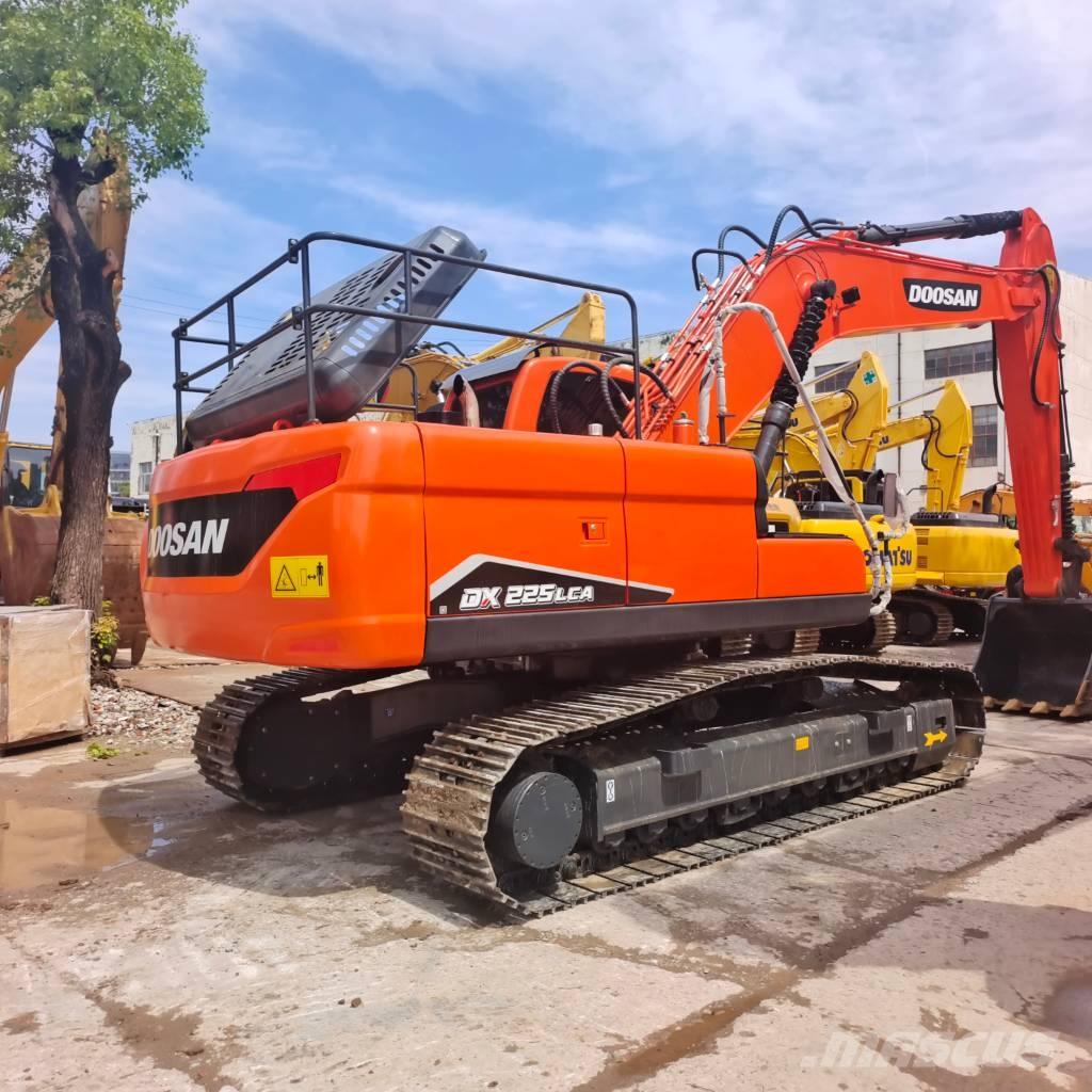 Doosan DX 225 LC-9C Rupsgraafmachines