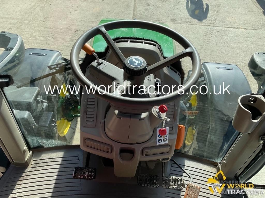 John Deere 6100 M Tractoren