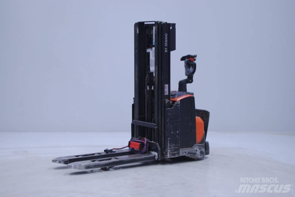 Toyota SWE140L Meeloop stapelaar