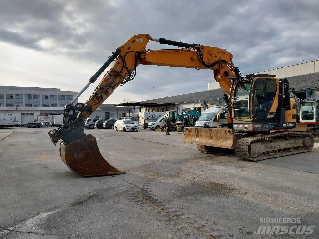 Hyundai HX 235 LCR Rupsgraafmachines