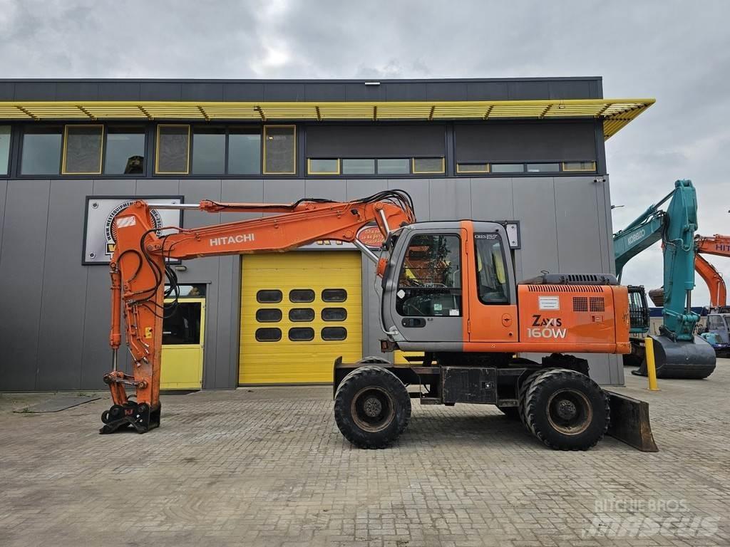 Hitachi ZX160W Wielgraafmachines