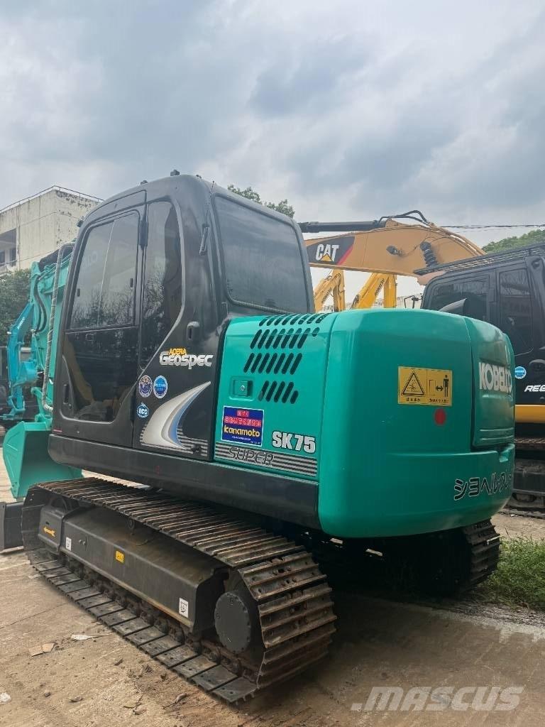 Kobelco SK 75 Midigraafmachines 7t - 12t