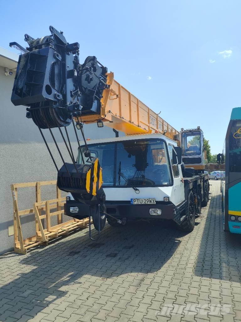 Bumar DST-0402 Ruw terrein kranen
