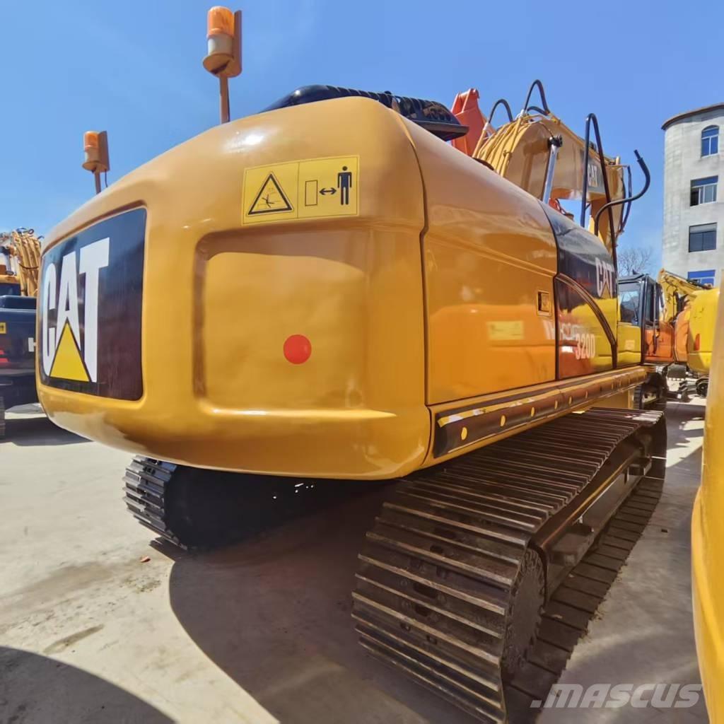 CAT 320 D Rupsgraafmachines