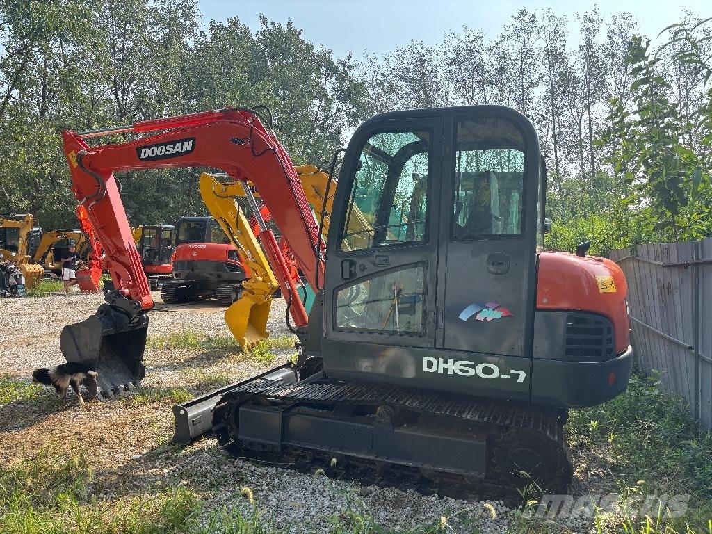 Doosan DH 60-7 Minigraafmachines < 7t