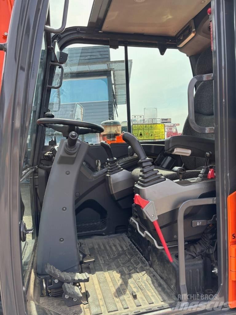 Doosan DX 57 Wielgraafmachines