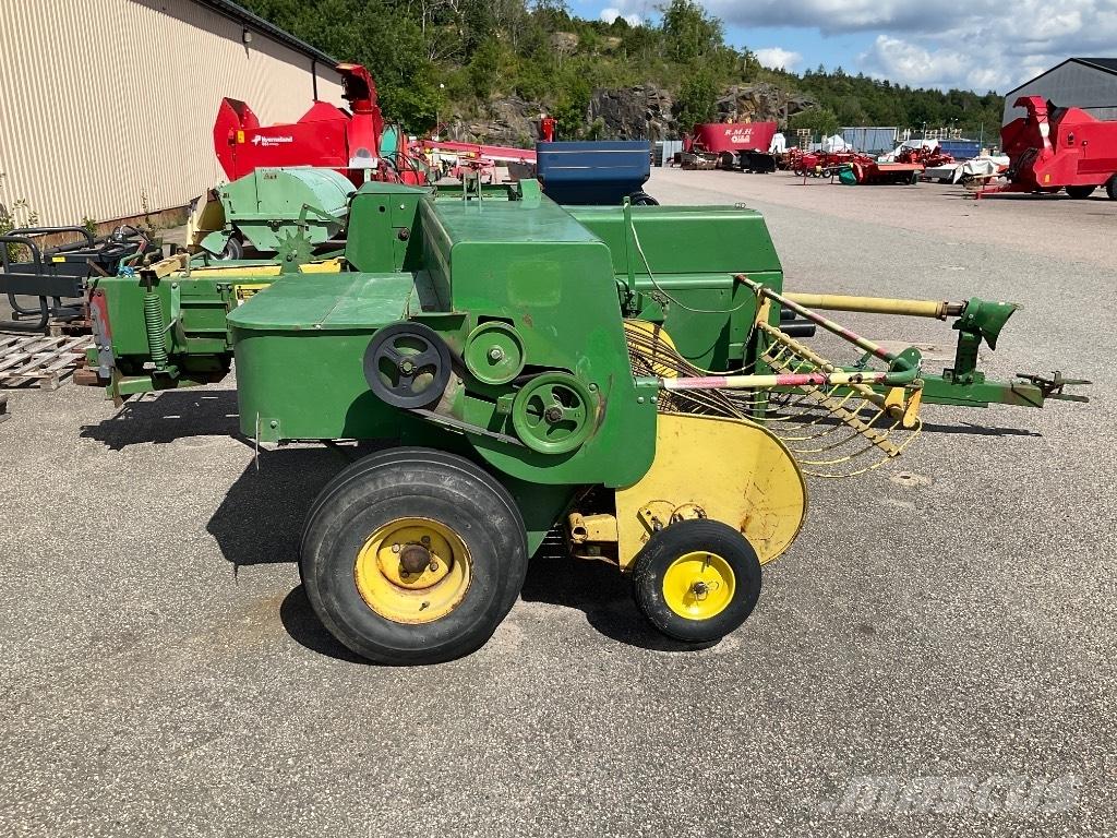John Deere 440 Vierkante balenpers