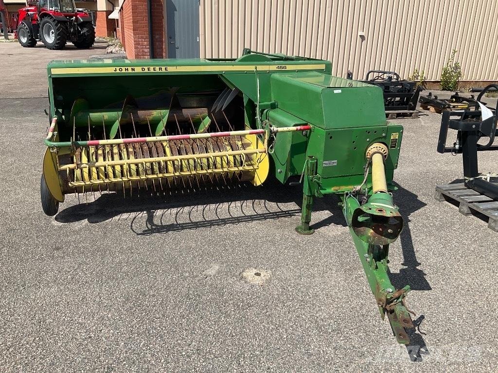 John Deere 440 Vierkante balenpers