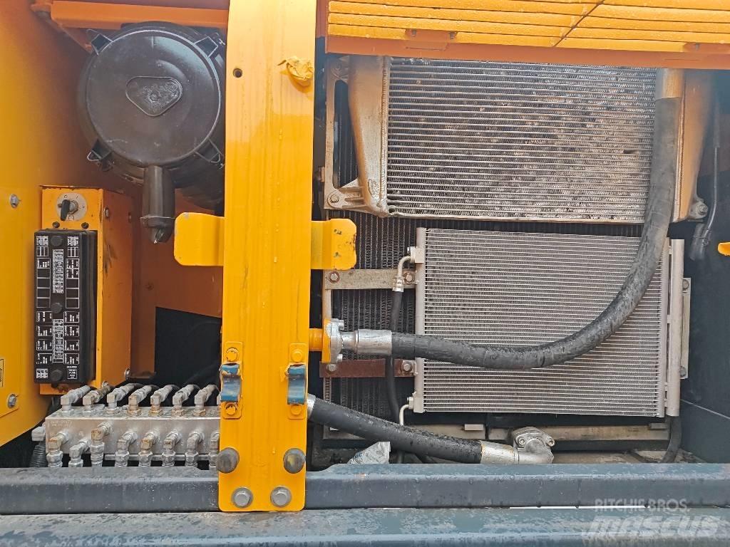 Hyundai R225LC-9S Rupsgraafmachines