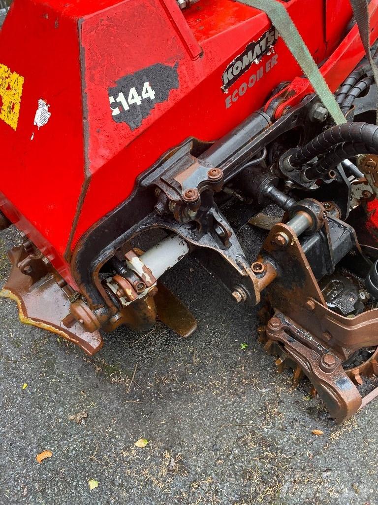 Komatsu C144 Boomvelkoppen