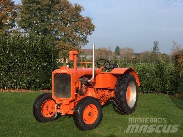 Allis-Chalmers U Tractoren