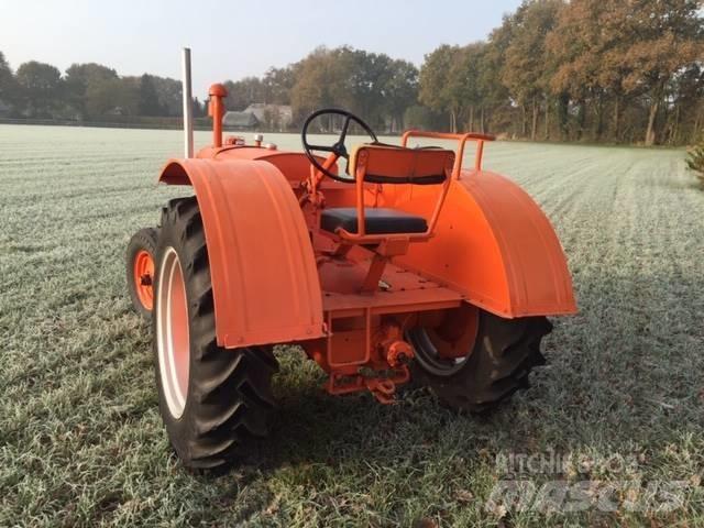 Allis-Chalmers U Tractoren