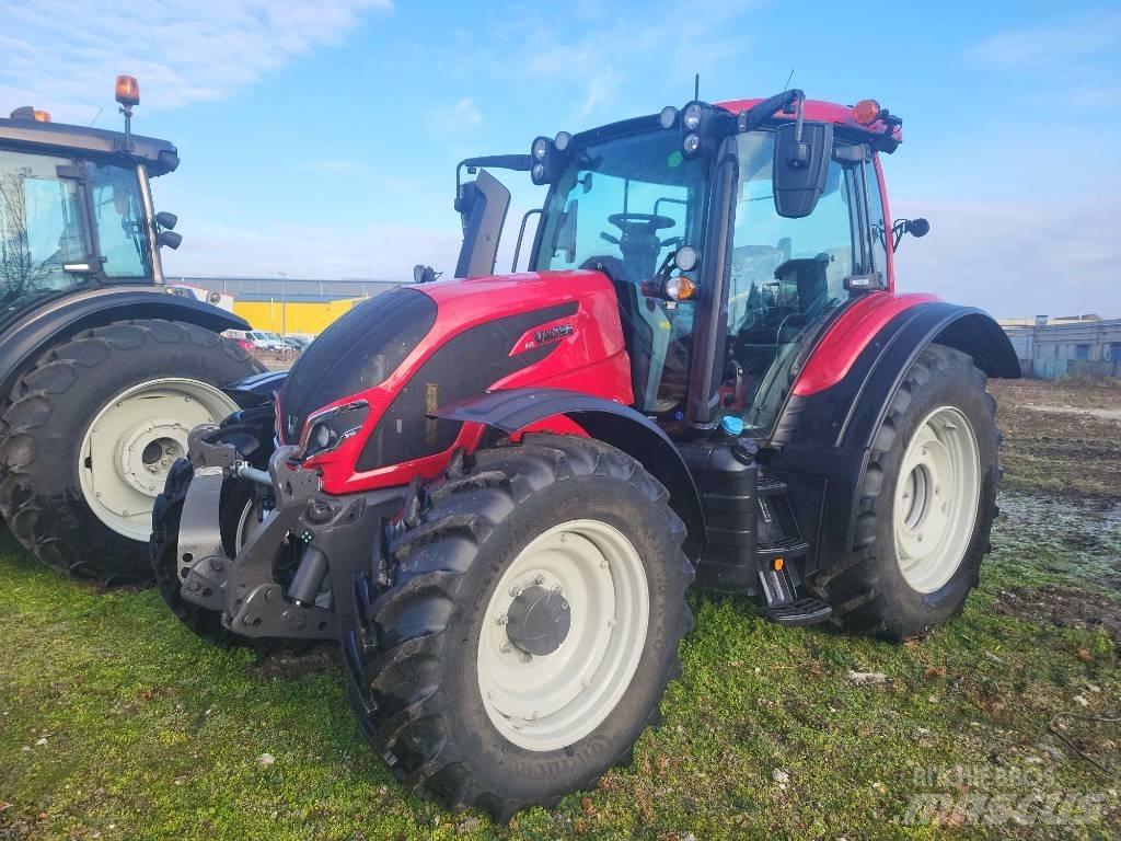 Valtra N 155 Versu Tractoren