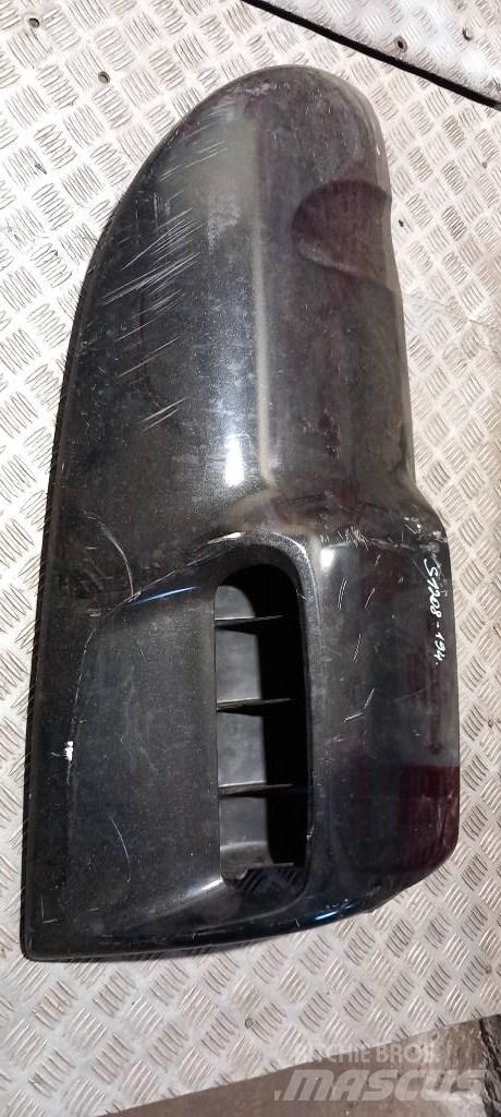 Scania 94 D.    1856473 Cabine en interieur