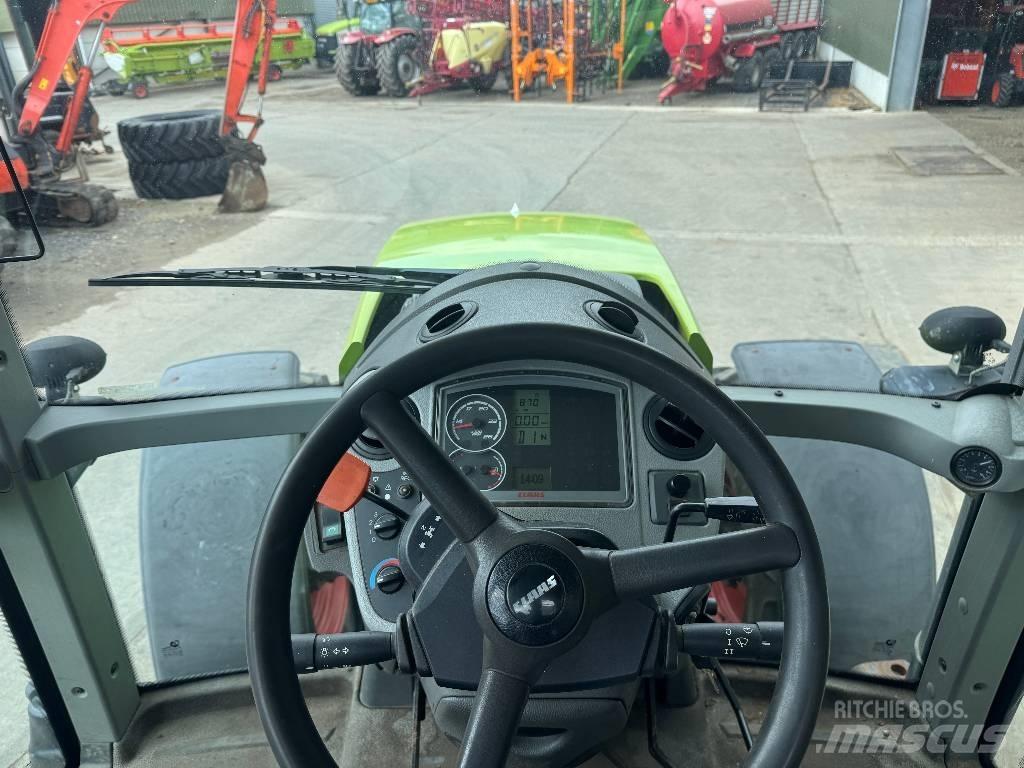 CLAAS Axion 810 Tractoren