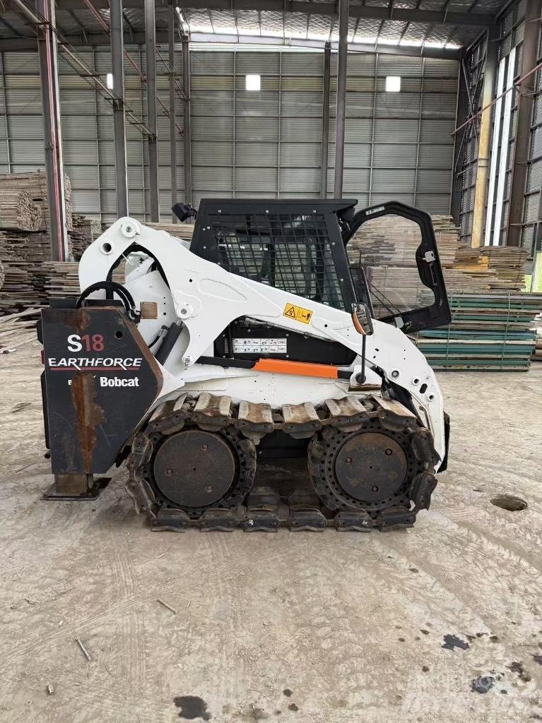 Bobcat S 18 Schrankladers