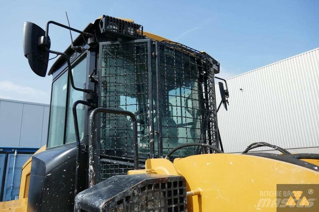CAT Cab guards Cabine en interieur