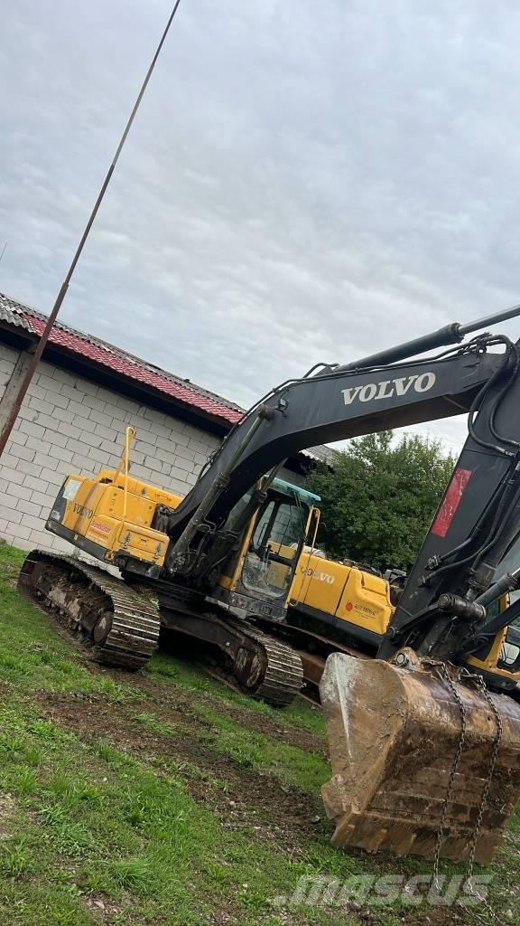 Volvo 210BNLC Transmissie