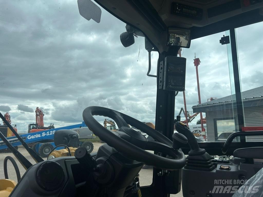 CAT 906 Wielladers