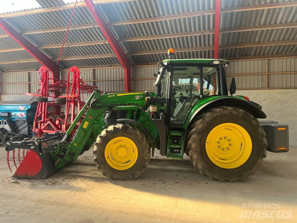 John Deere 6120 M Tractoren