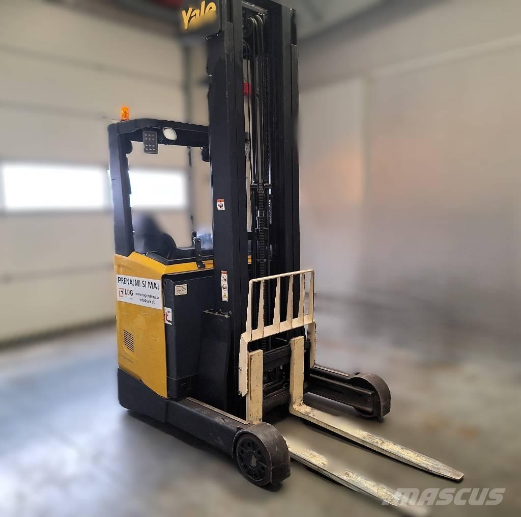 Yale MR 14 Reachtruck voor hoog niveau