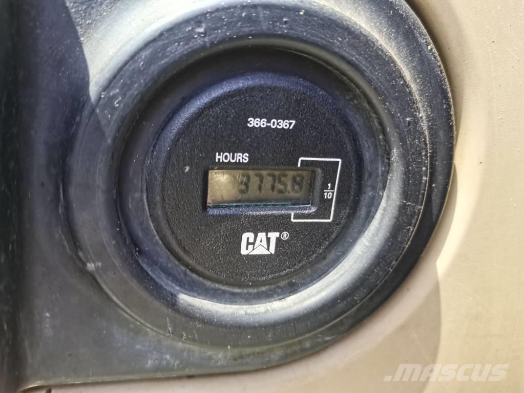 CAT 320 C L Rupsgraafmachines