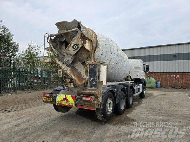 Volvo FM 410 Betonmixers en pompen