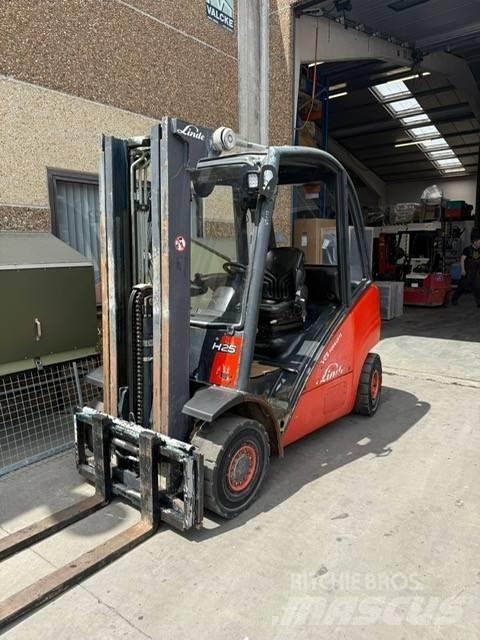 Linde H 25 D Diesel heftrucks