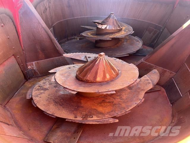 Peecon 26M³ Mengvoedermachines