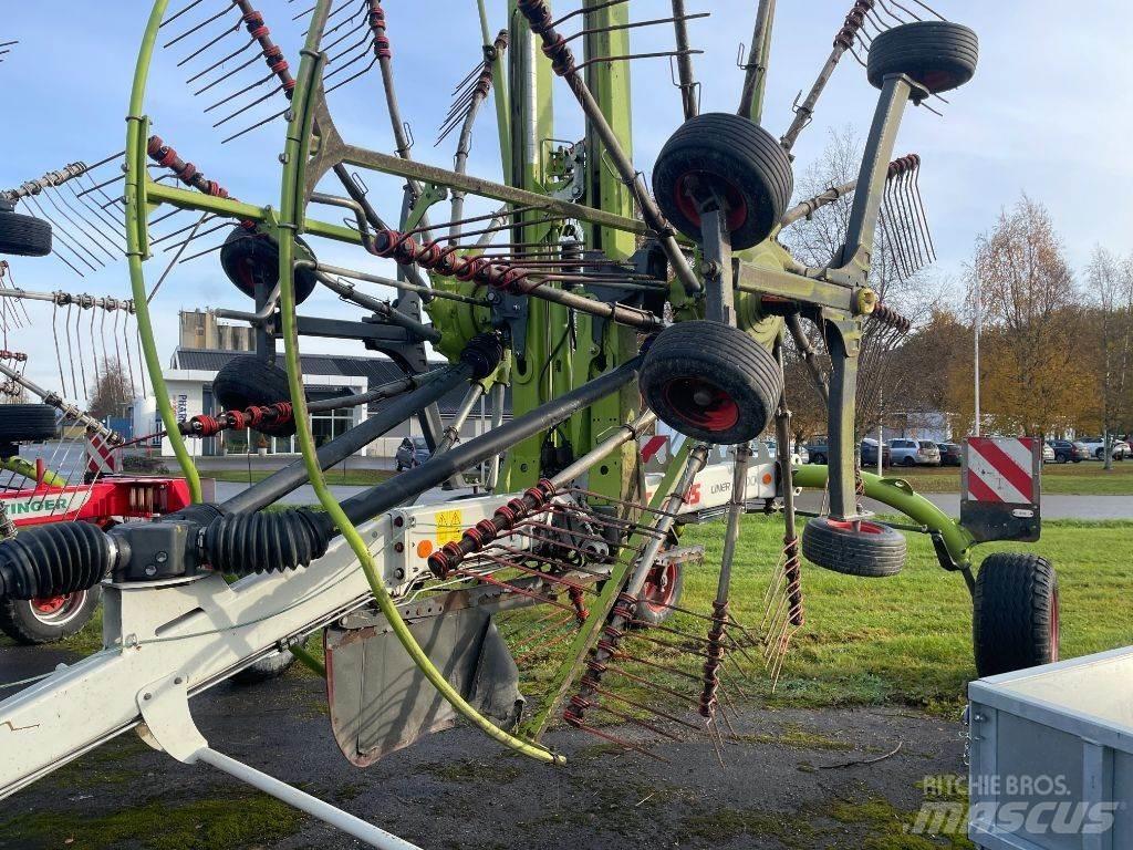 CLAAS Liner 2800 Schudders