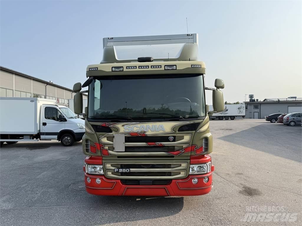 Scania P280 4x2 Bakwagens met gesloten opbouw