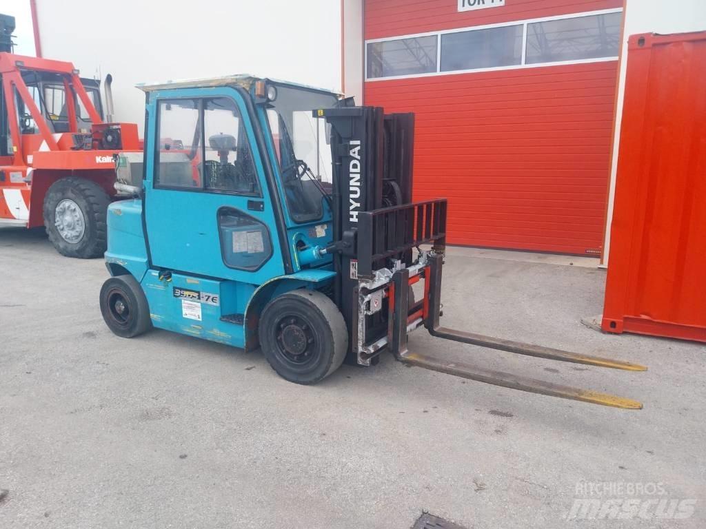 Hyundai 35 DS-7 Diesel heftrucks