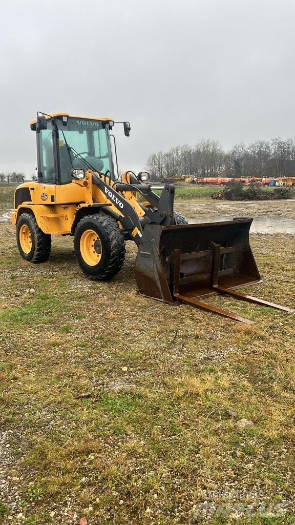 Volvo L 30 G Wielladers