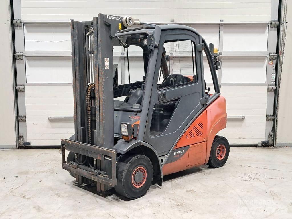 Linde H25T-02 LPG heftrucks