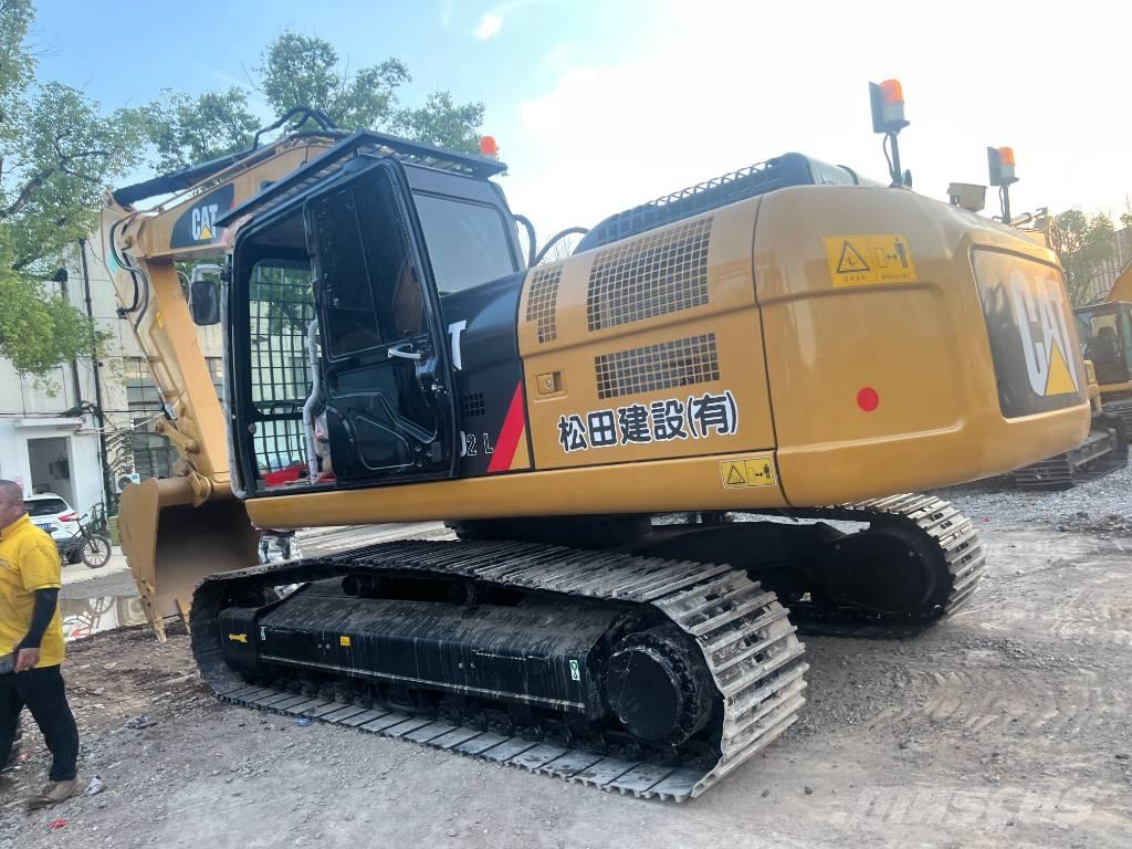 CAT 324 D2L Rupsgraafmachines