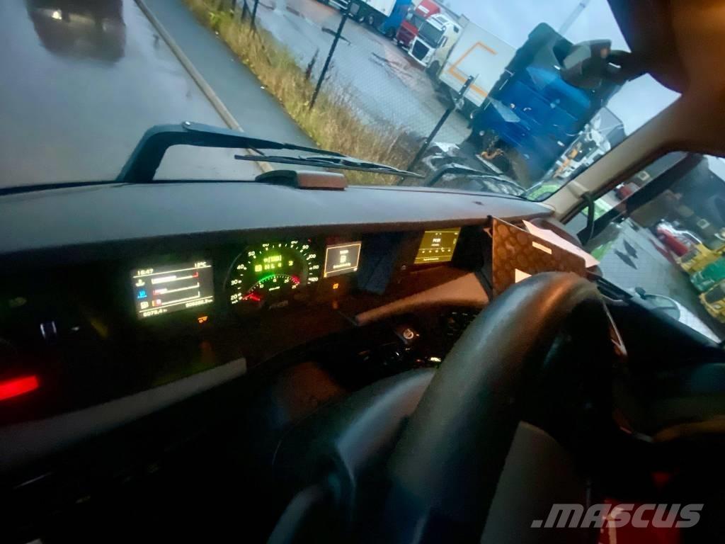 Volvo FH 16 750 Chassis met cabine