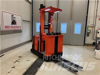 Toyota OM 100 M Orderpicker voor hoog niveau