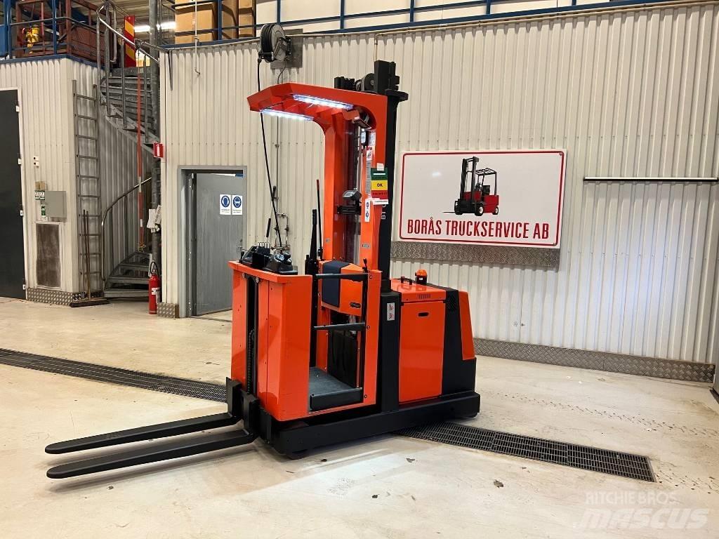 Toyota OM 100 M Orderpicker voor hoog niveau