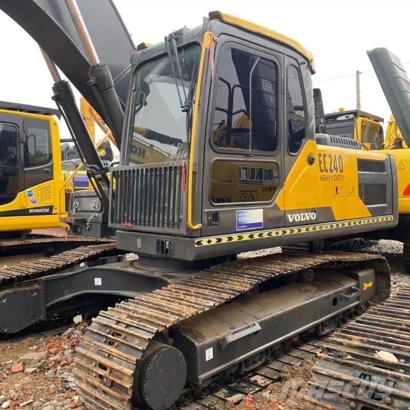 Volvo BM EC240 Rupsgraafmachines