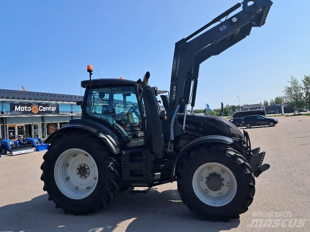 Valtra T174E Versu Tractoren