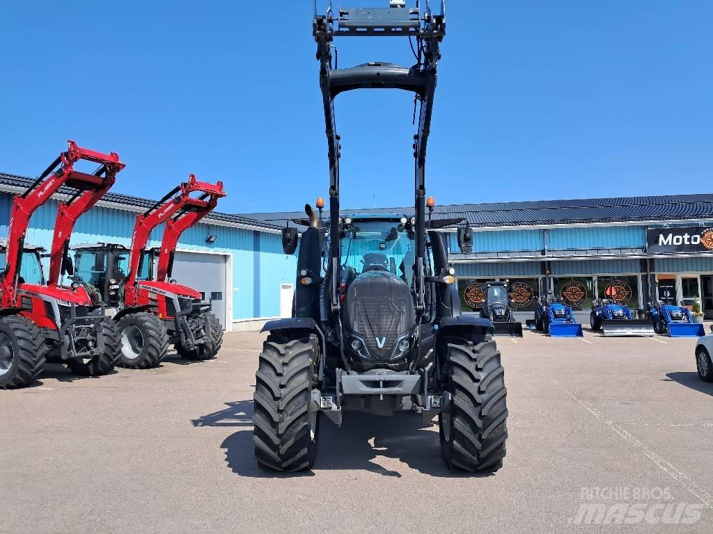 Valtra T174E Versu Tractoren