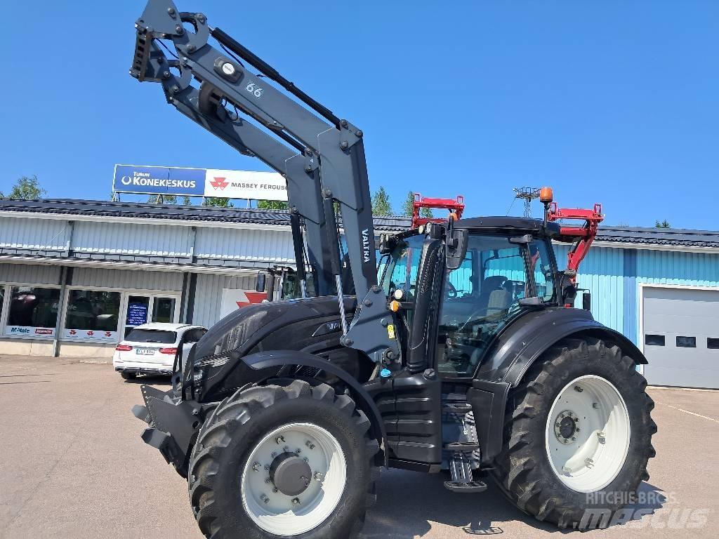Valtra T174E Versu Tractoren