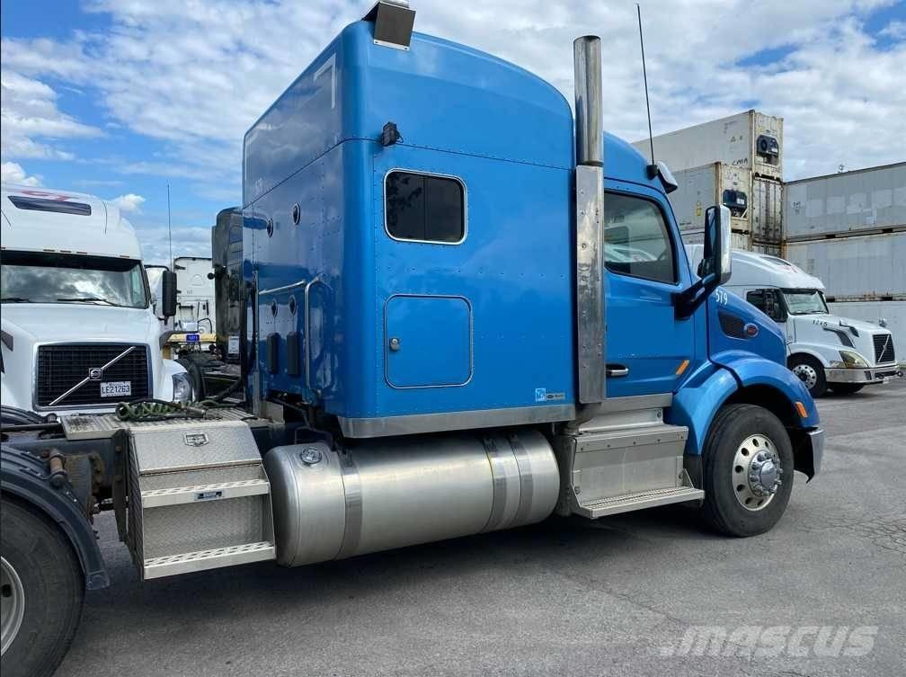 Peterbilt 579 Trekkers