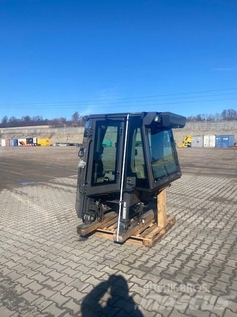 CASE D 1650 NEW CAB Cabine en interieur