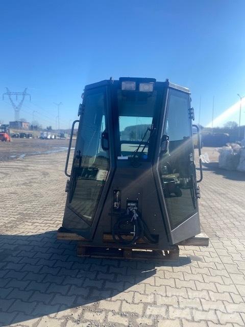 CASE D 1650 NEW CAB Cabine en interieur
