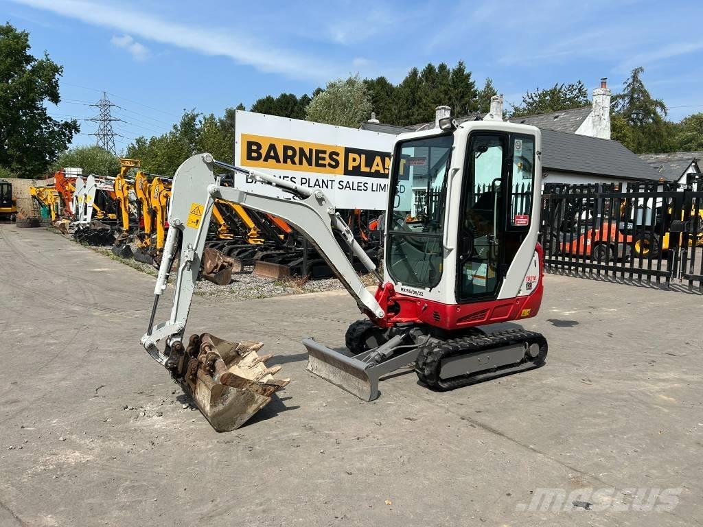 Takeuchi TB 216 Schrankladers